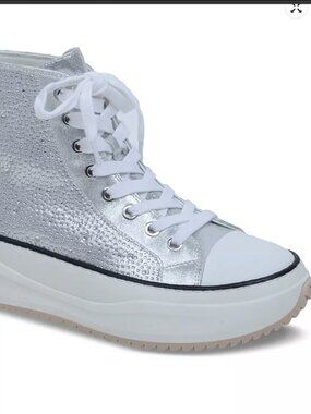 Women's WILD PAIR Hopeful High Top Platform Silver Sneakers Sz 9 Like New